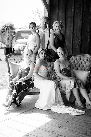 formals-posed-147
