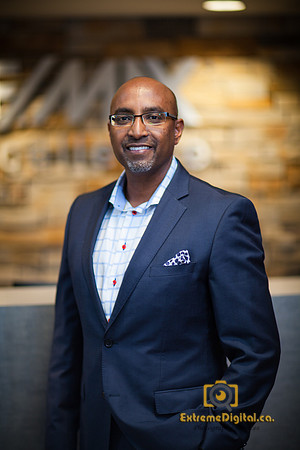 Edmonton-Corporate-Headshot-photographer-9576