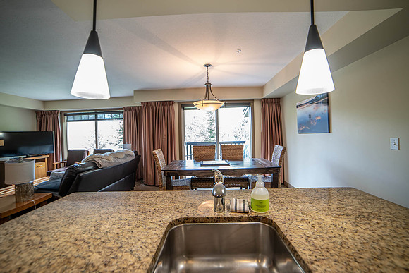 Edmonton-Corporate-photographer-223