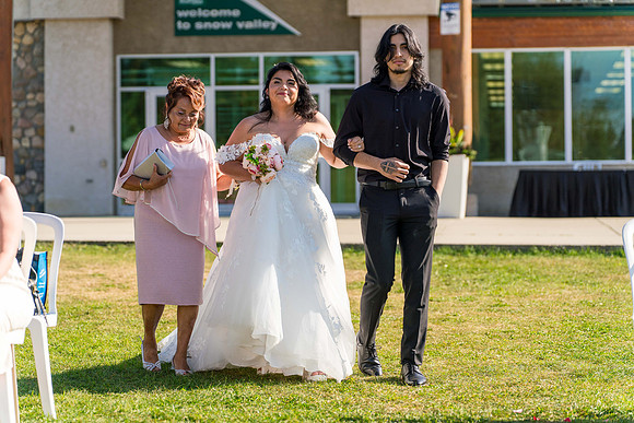 Edmonton_wedding-photographer-ceremony-bride-100