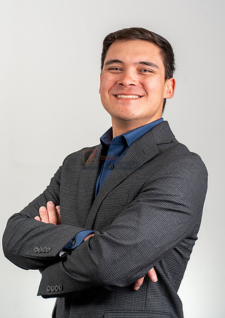 Valard-headshot-020