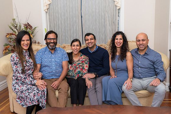 Extended Family Photos_Damani-kassam-0217
