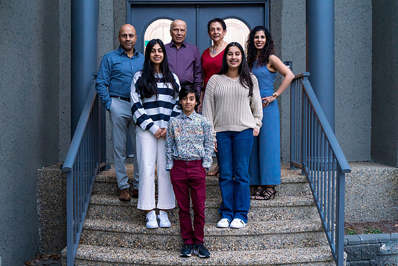 Extended Family Photos_Damani-kassam-0266