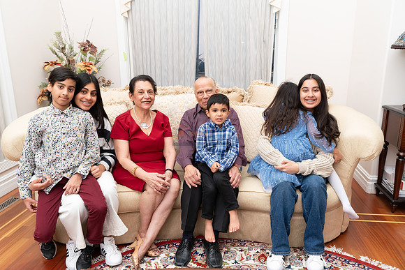 Extended Family Photos_Damani-kassam-9